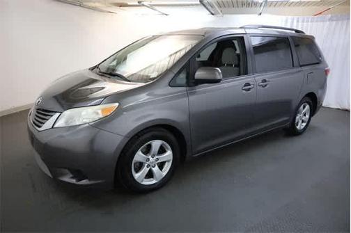 2015 Toyota Sienna LE