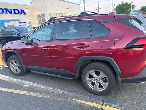 Pearl 2023 Toyota RAV4 XLE