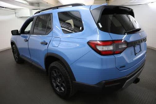 Sky Blue Pearl 2024 Honda Pilot TrailSport