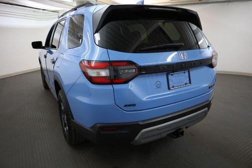 Sky Blue Pearl 2024 Honda Pilot TrailSport