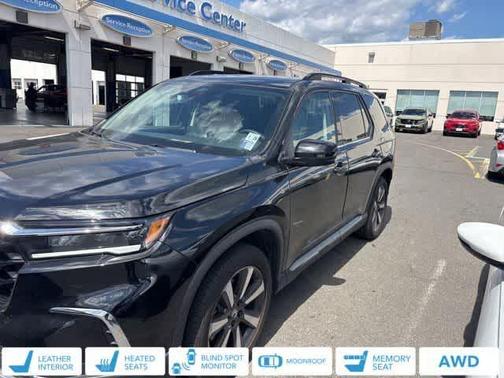 Crystal 2023 Honda Pilot Touring