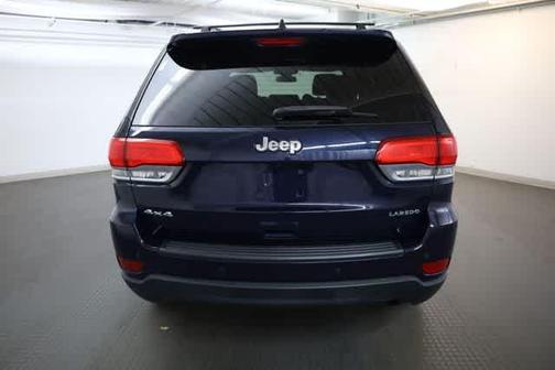 True Blue Pearlcoat 2018 Jeep Grand Cherokee Laredo E