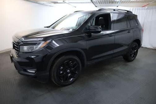 Crystal Black Pearl 2025 Honda Passport Black Edition