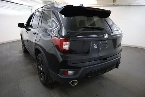 Crystal Black Pearl 2025 Honda Passport Black Edition