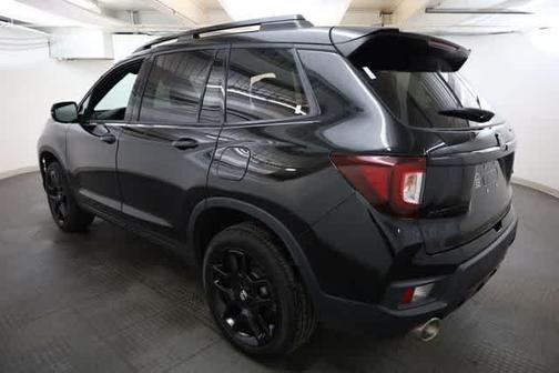 Crystal Black Pearl 2025 Honda Passport Black Edition
