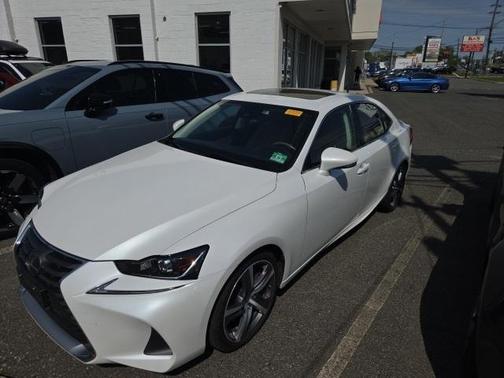 2018 Lexus IS 300 Base