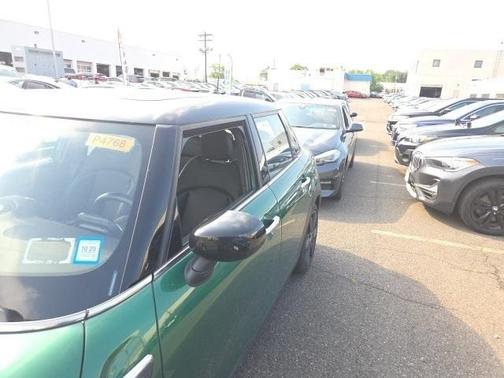 2023 MINI Hardtop Cooper