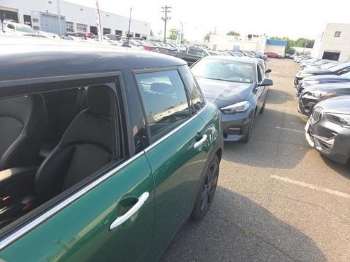 2023 MINI Hardtop Cooper