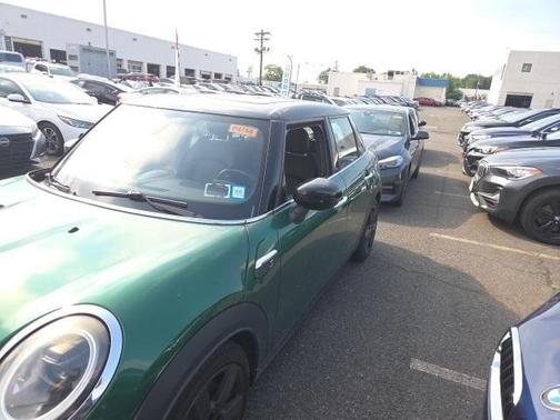 2023 MINI Hardtop Cooper