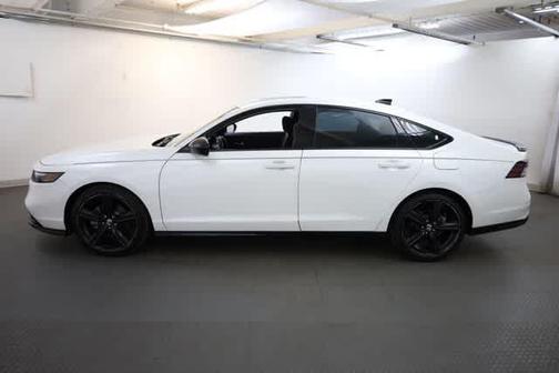Platinum White Pearl 2023 Honda Accord Hybrid Sport-L