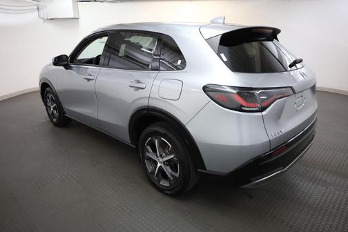 Lunar Silver Metallic 2024 Honda HR-V EX-L