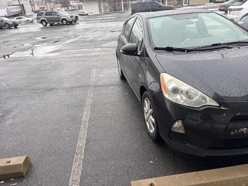 2014 Toyota Prius c Four