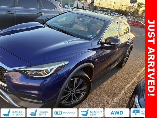 2018 INFINITI QX30 Premium