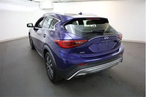 2018 INFINITI QX30 Premium