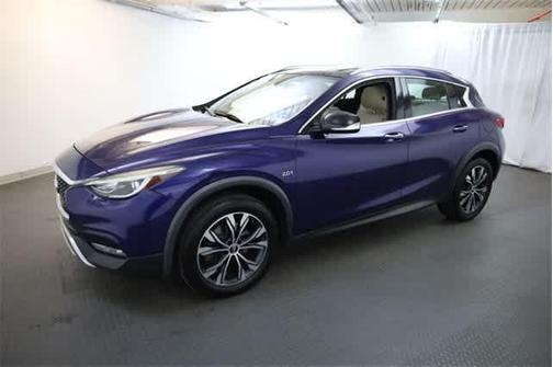 2018 INFINITI QX30 Premium