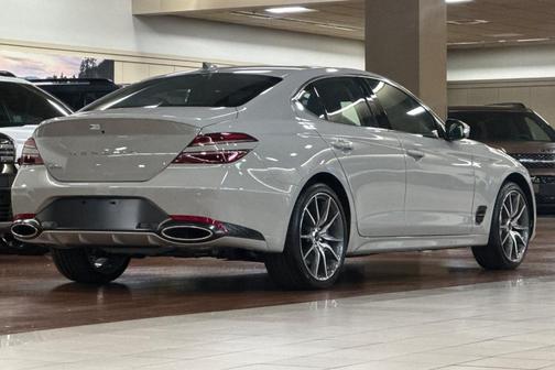 2026 Genesis G70 2.5T Standard