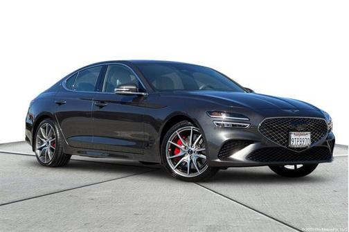 2025 Genesis G70 2.5T