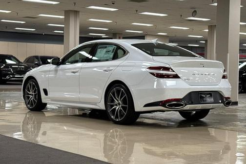 2026 Genesis G70 2.5T Standard