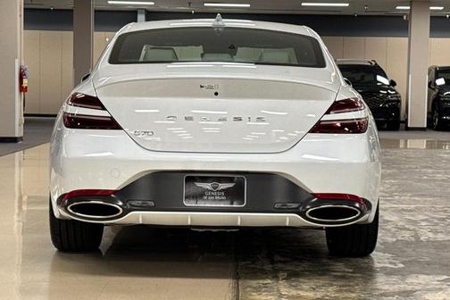 2026 Genesis G70 2.5T Standard