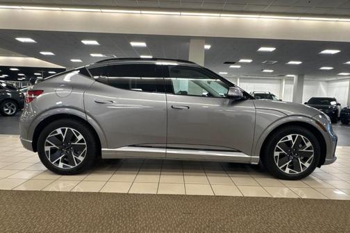 2026 Genesis GV60 19"