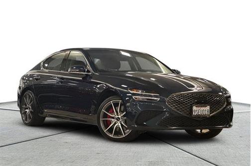 2025 Genesis G70 2.5T