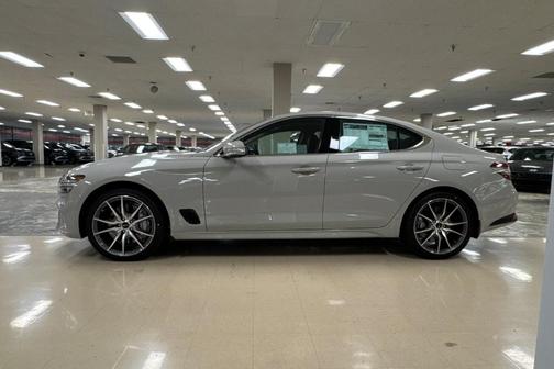 2026 Genesis G70 2.5T Standard