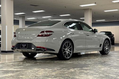 2026 Genesis G70 2.5T Standard
