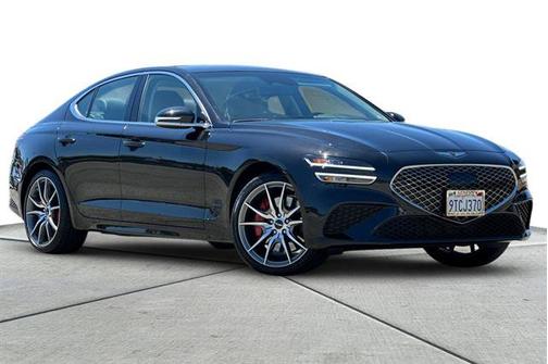 2025 Genesis G70 2.5T