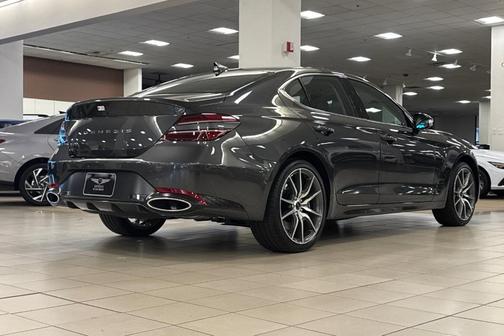 2026 Genesis G70 2.5T Standard