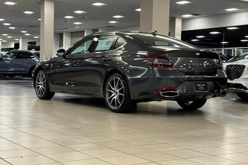 2026 Genesis G70 2.5T Standard