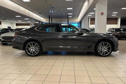 2026 Genesis G70 2.5T Standard