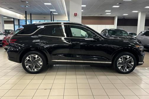 2026 Genesis Electrified GV70 Standard