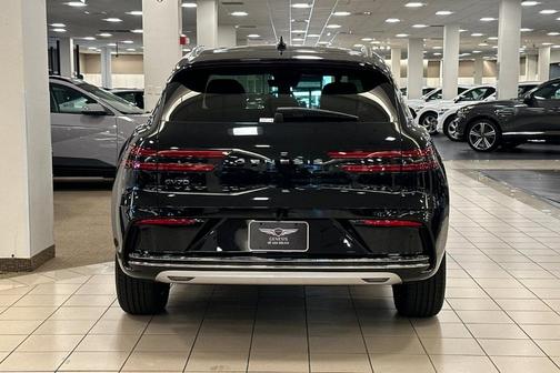 2026 Genesis Electrified GV70 Standard