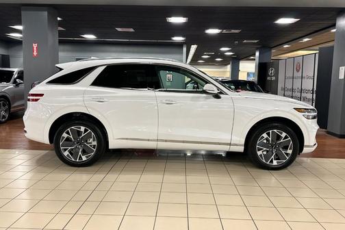 2026 Genesis Electrified GV70 Standard