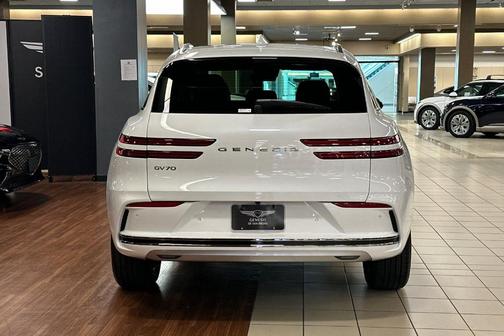 2026 Genesis Electrified GV70 Standard