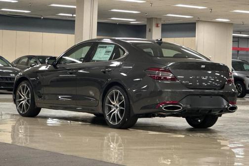 2026 Genesis G70 2.5T Standard