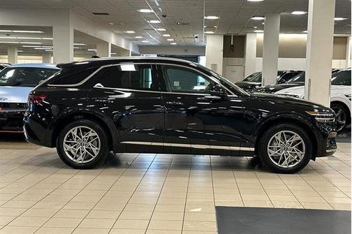 2025 Genesis GV70 2.5T