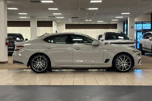 2026 Genesis G70 2.5T Standard