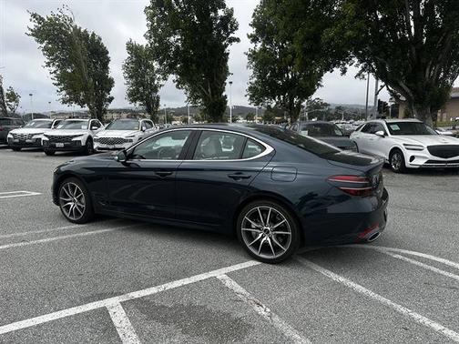 2025 Genesis G70 2.5T