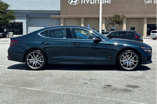 2025 Genesis G70 2.5T