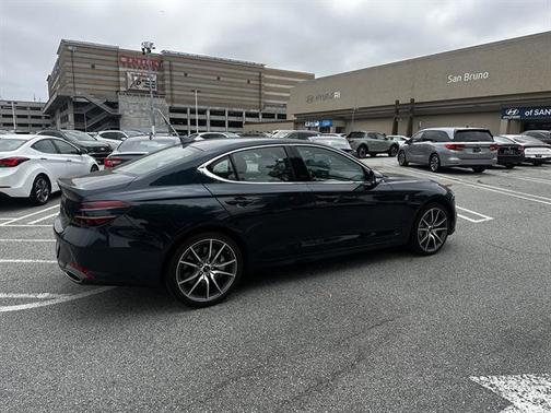 2025 Genesis G70 2.5T