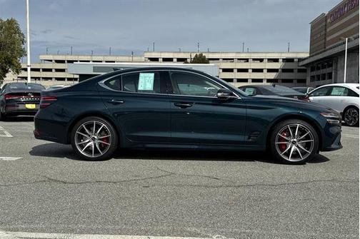 2025 Genesis G70 2.5T