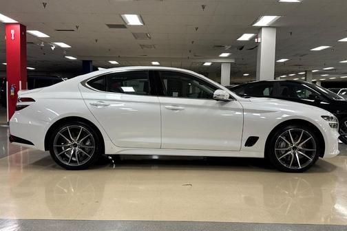 2026 Genesis G70 2.5T Prestige