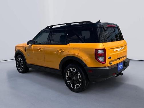 CYBER ORANGE METALLIC TC 2022 Ford Bronco Sport OUTER BANKS