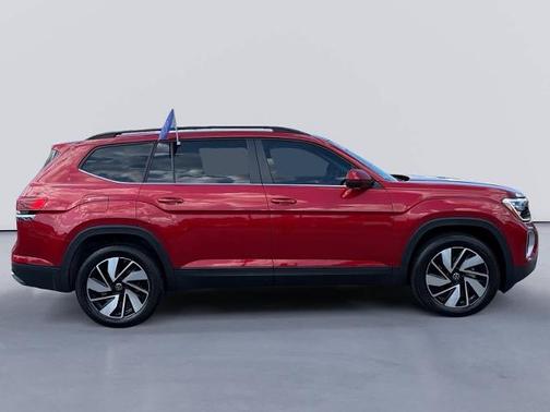 Aurora Red Metallic 2024 Volkswagen Atlas 2.0T SE W/ TECHNOLOGY