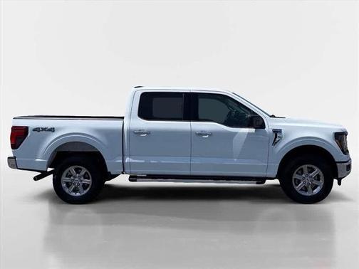 OXFORD WHITE 2025 Ford F-150 XLT