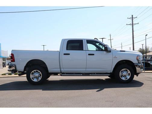 2024 RAM 2500 Tradesman Crew Cab 4x4 6'4' Box