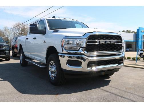 2024 RAM 2500 Tradesman Crew Cab 4x4 6'4' Box