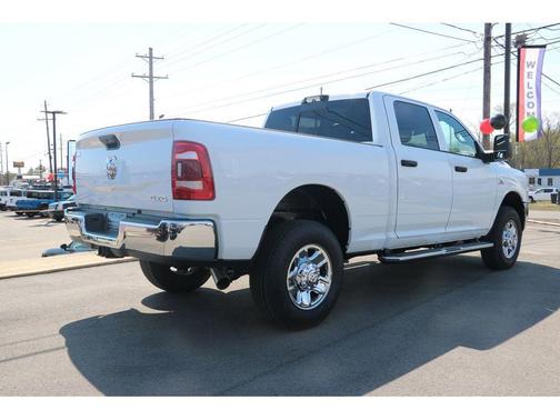 2024 RAM 2500 Tradesman Crew Cab 4x4 6'4' Box