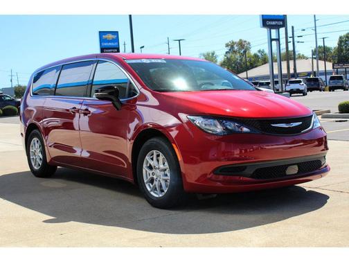 2026 Chrysler Voyager LX